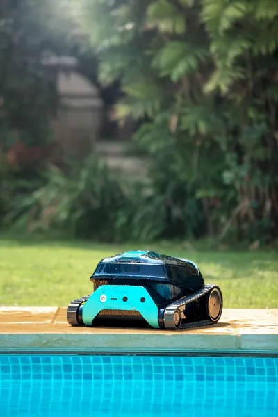 Dolphin Liberty 200 Zwembadrobot 8 Dolphin Liberty 200 Zwembadrobot - Afbeelding 6