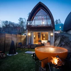 Weltevree Dutchtub Original Houtgestookte Hottub - 4 Personen - Grijs 21 Weltevree Dutchtub Original Houtgestookte Hottub - 4 Personen - Grijs -Zwembadapparatuur Winkel dutchtub original garden 1