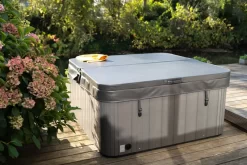 W'eau Spa Cover 220 X 220 Cm - Radius 18 Cm -Zwembadapparatuur Winkel kopie van laj09934 2