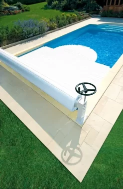 Manu Handmatig Oprolsysteem - Tot 3 Meter - Zand -Zwembadapparatuur Winkel manu ambiance 1